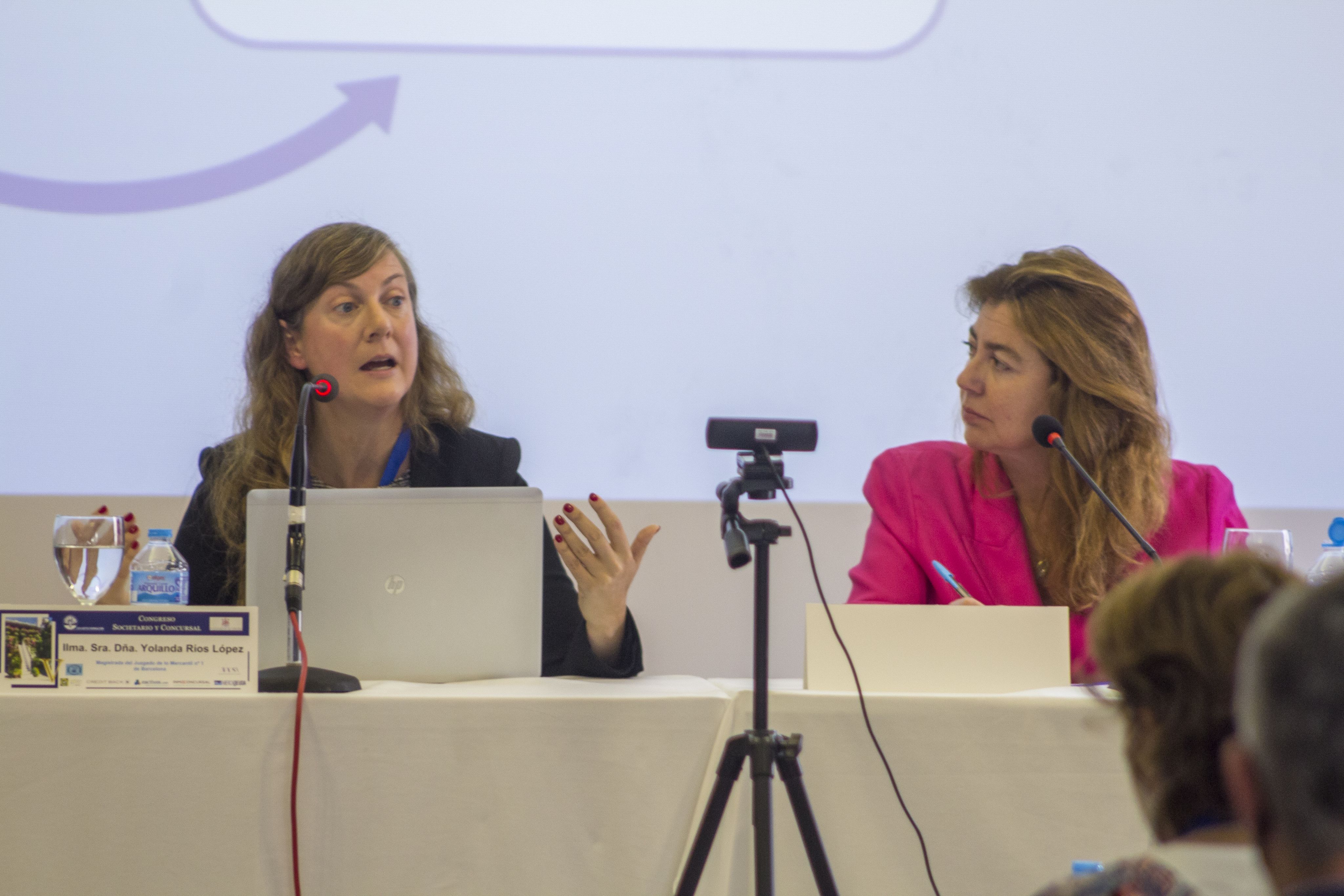 Yolanda Ríos López durante su mesa abierta.