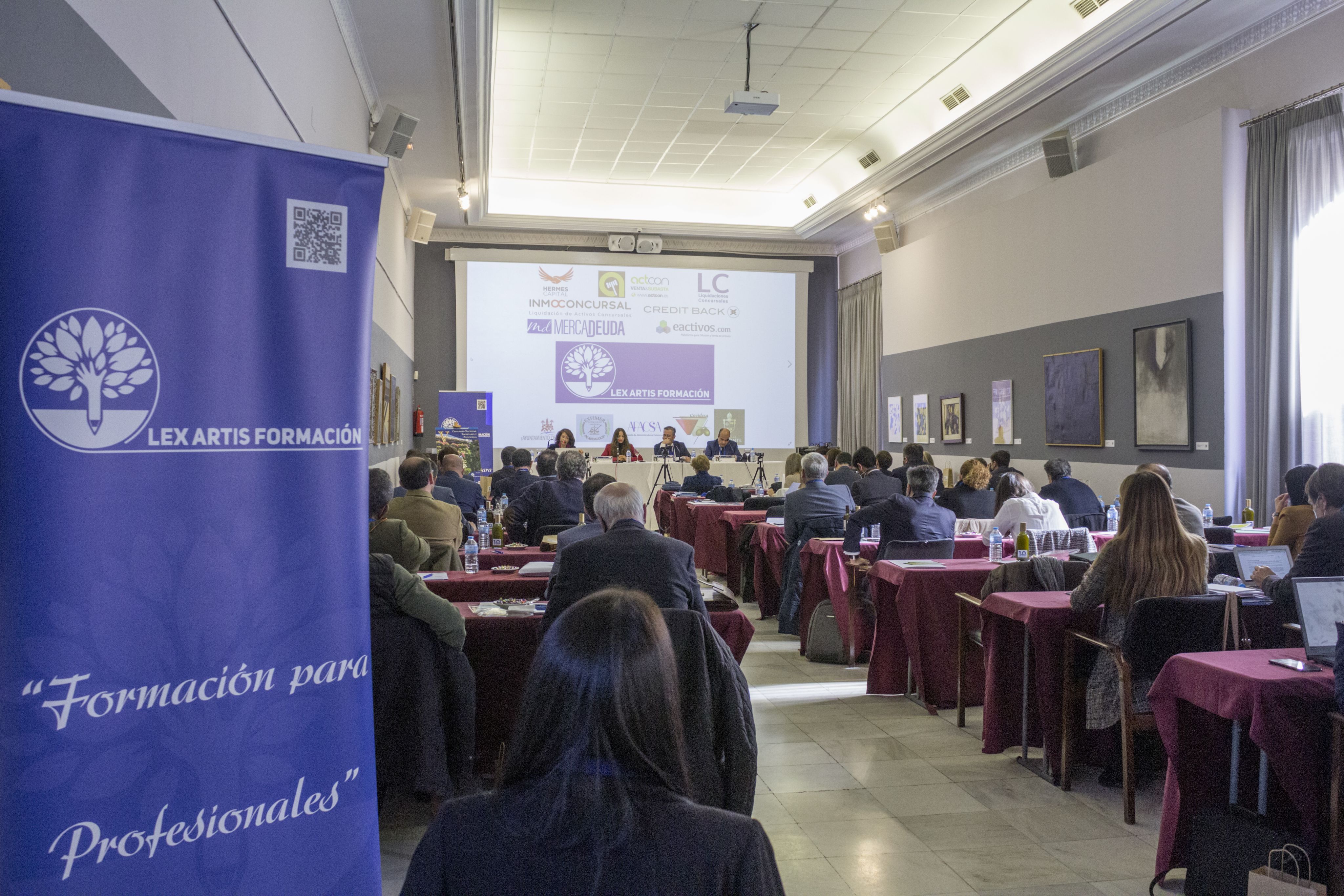 Una de las mesas abiertas del V Congreso Nacional Societario y Concursal.