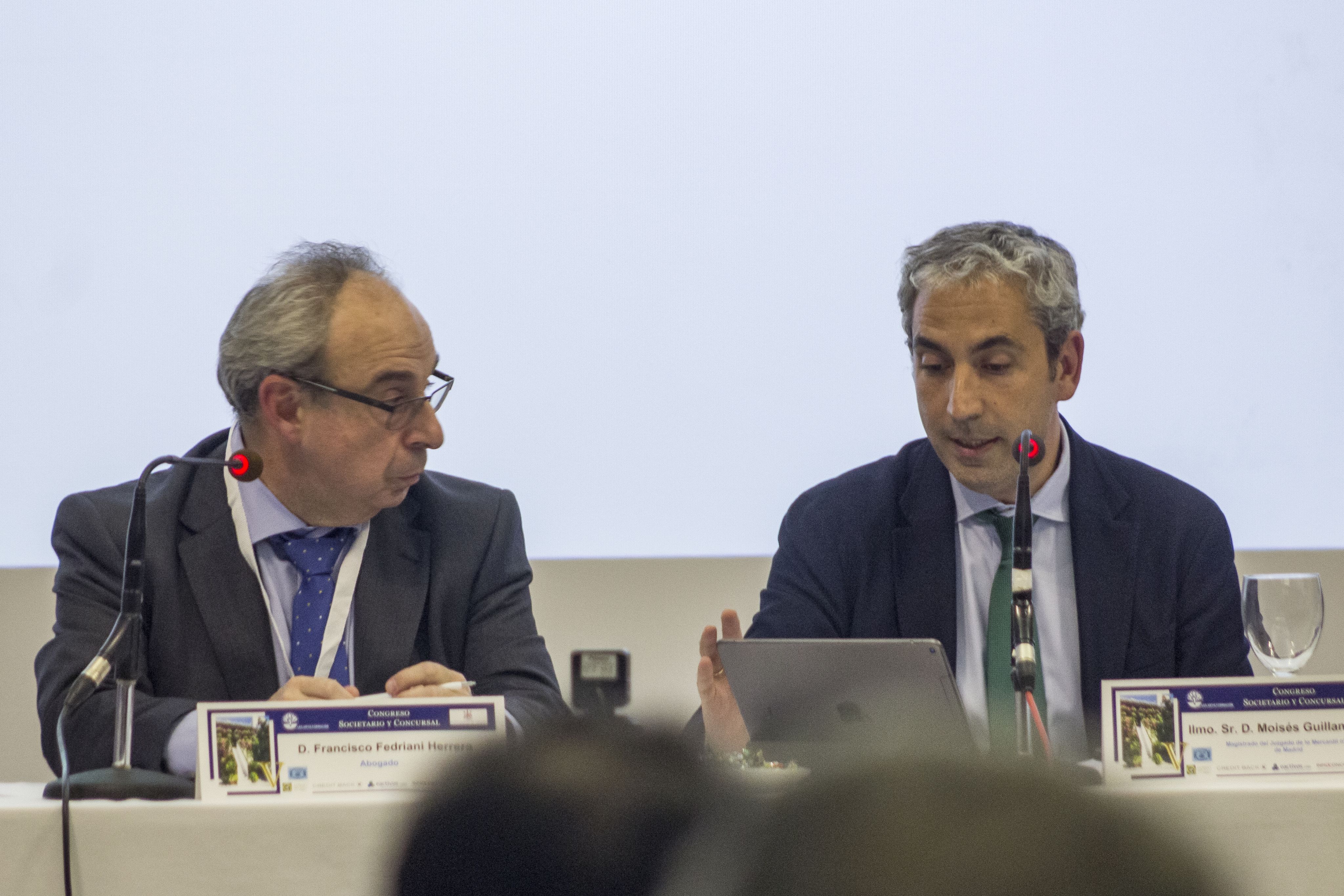 Mesa abierta de Moisés Guillamón Ruiz.